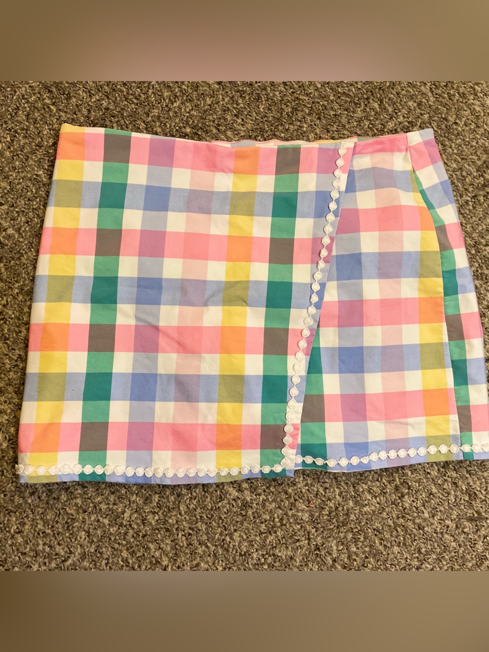 crown & ivy Pastel Gingham Skirt with White Scallop Trim